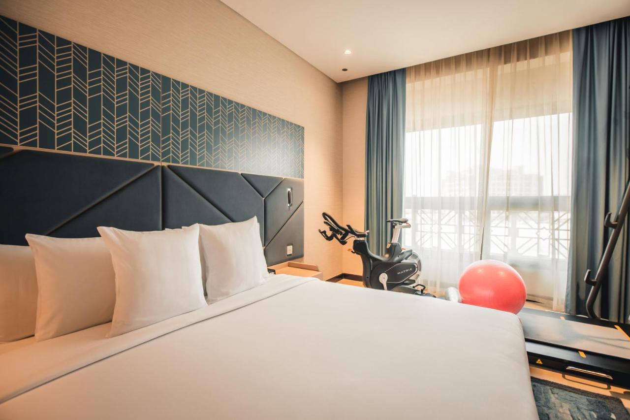 Barcelo Al Jaddaf, Dubai Hotel Kültér fotó A room at the hotel