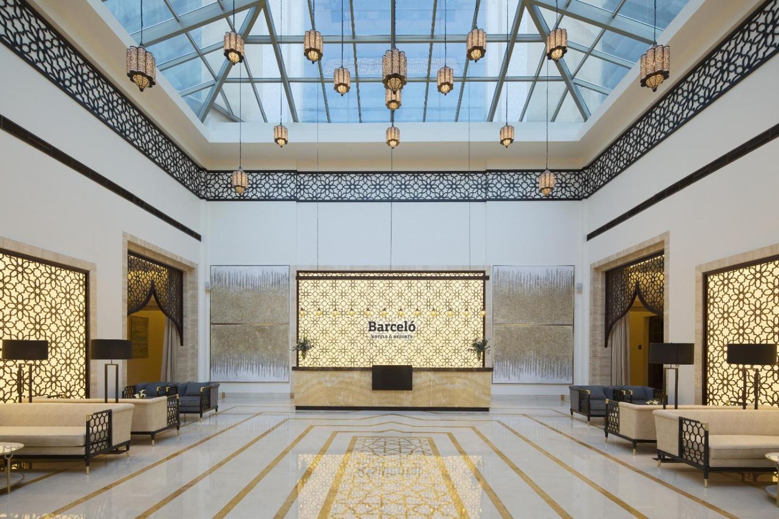 Barcelo Al Jaddaf, Dubai Hotel Kültér fotó Barceló Barcelona
